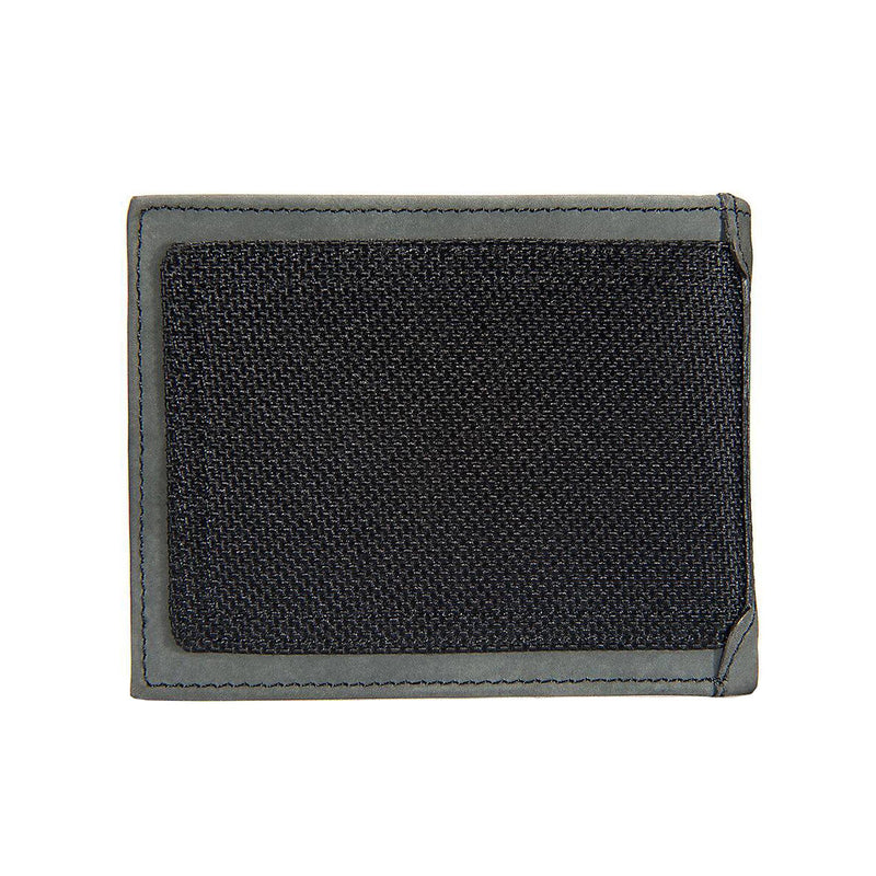 Load image into Gallery viewer, Carhartt Leather Triple Stitched Passcase Back View
